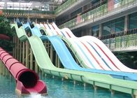 Glissières d'eau adultes de piscine d'arc-en-ciel pour des visiteurs de la station de vacances 2-14