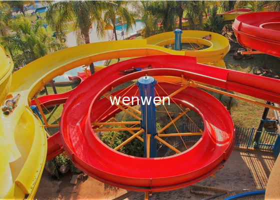 Grand équipement excitant de divertissement de terrain de jeu de glissière en spirale durable de piscine