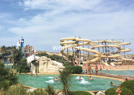 Grand équipement excitant de divertissement de terrain de jeu de glissière en spirale durable de piscine