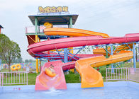 Terrain de jeu en spirale extérieur de glissière de piscine d'eau de glissière de fibre de verre pour le parc d'attractions